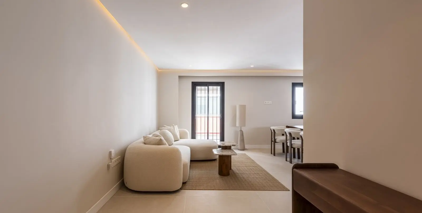 Sale of penthouse in Estepona 16