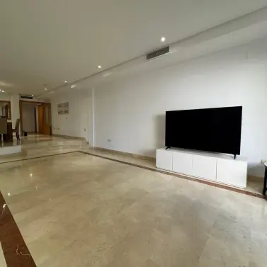 Продажа апартаментов на среднем этаже в Puerto Banús