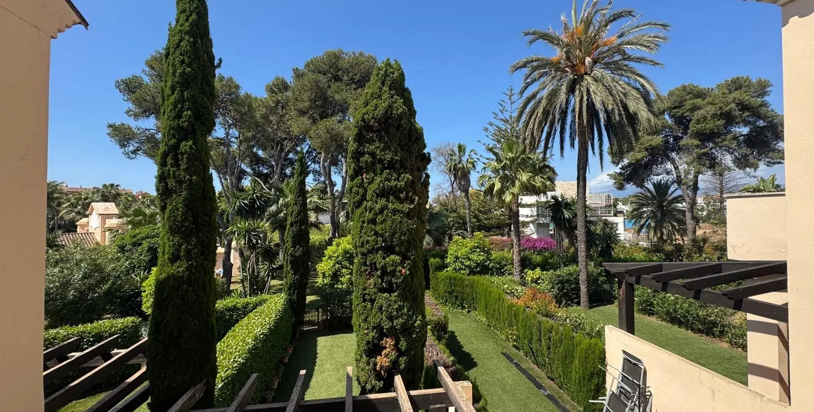 Продажа апартаментов на среднем этаже в Puerto Banús 7
