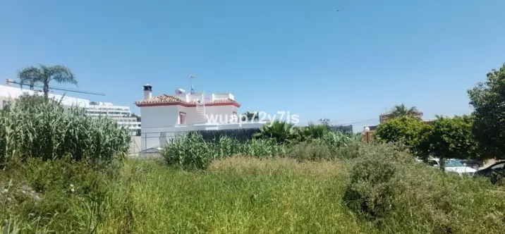 Sale of residential plot in Estepona 2