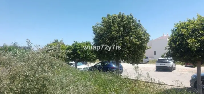 Sale of residential plot in Estepona 3