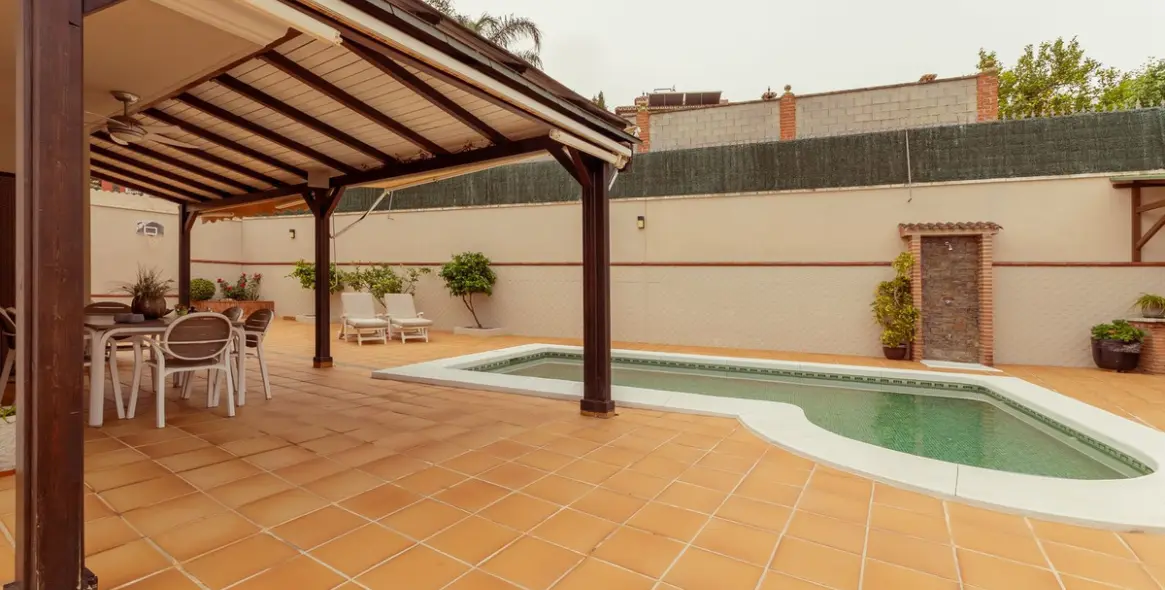 Venta de villa independiente en Málaga 2