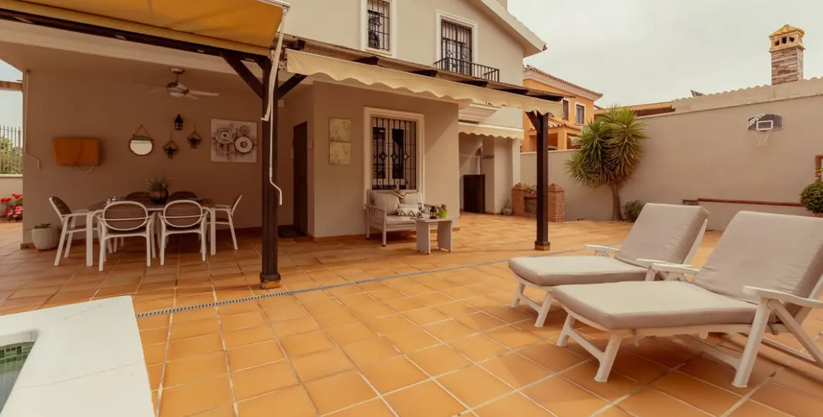 Venta de villa independiente en Málaga 46