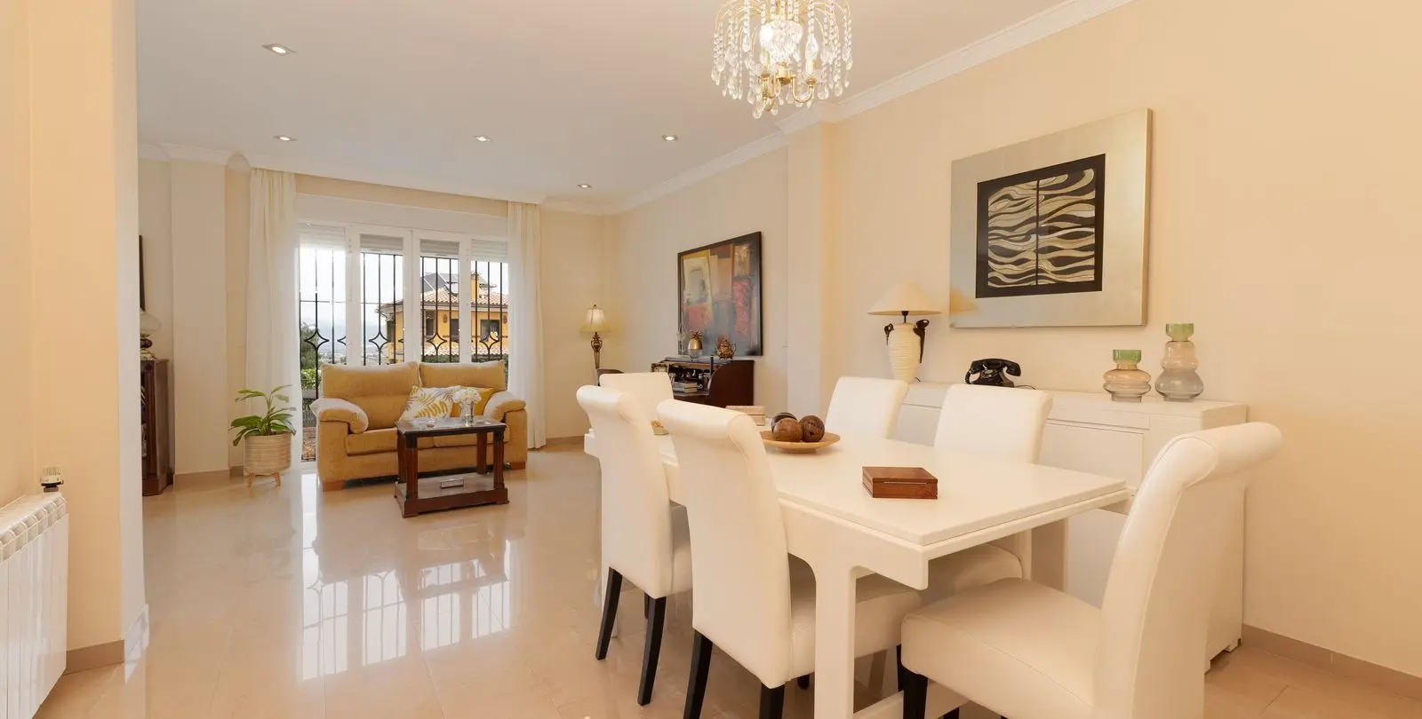 Sale of detached villa in Alhaurín de la Torre 9