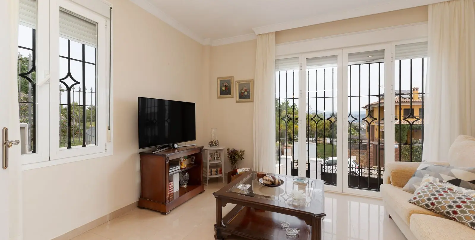 Sale of detached villa in Alhaurín de la Torre 25