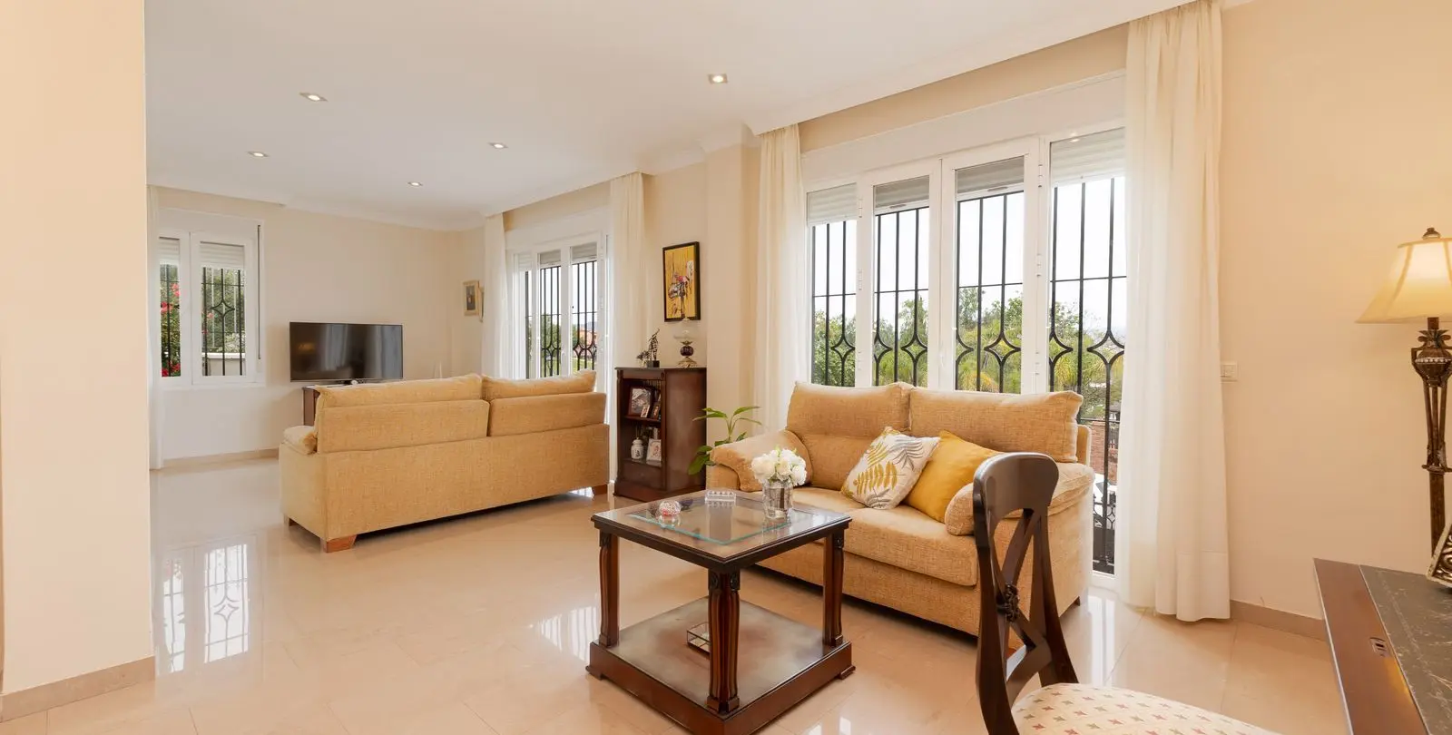 Sale of detached villa in Alhaurín de la Torre 28