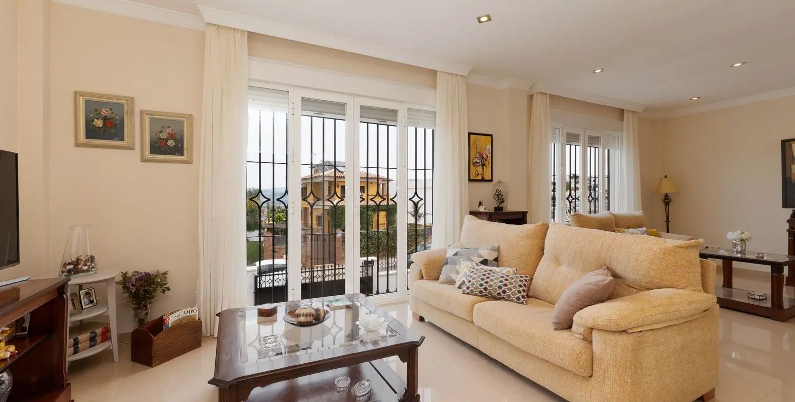 Sale of detached villa in Alhaurín de la Torre 36