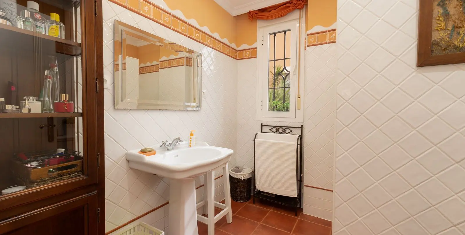 Sale of detached villa in Alhaurín de la Torre 43