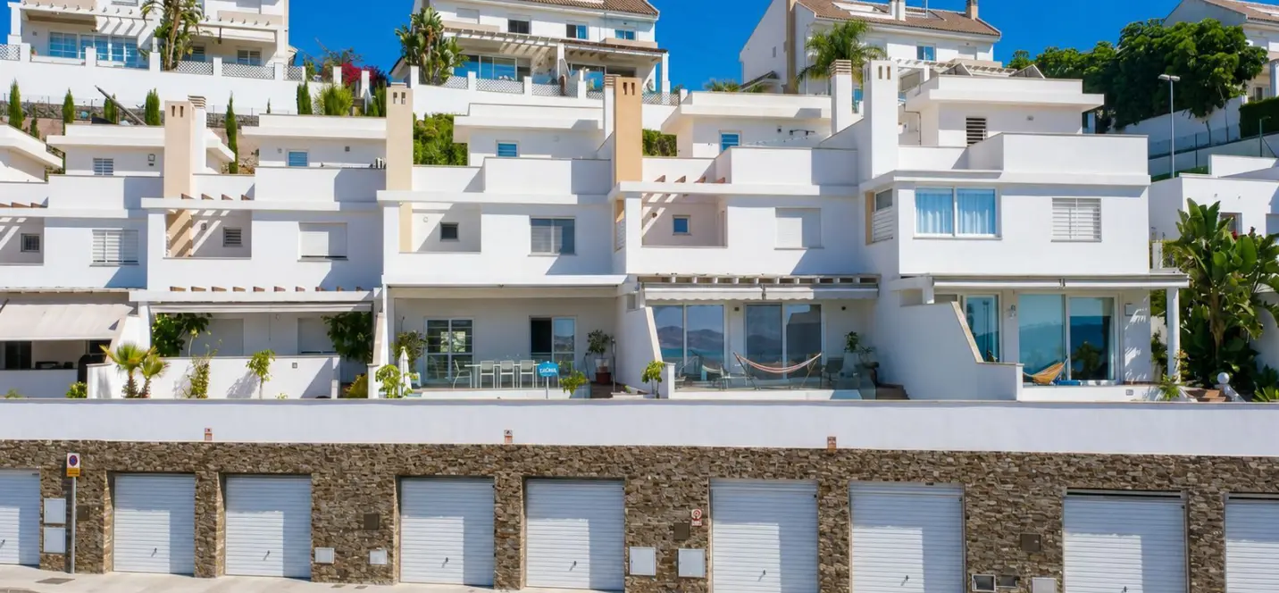 Sale of townhouse in Málaga 0