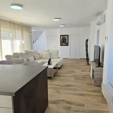 Sale of detached villa in El Faro