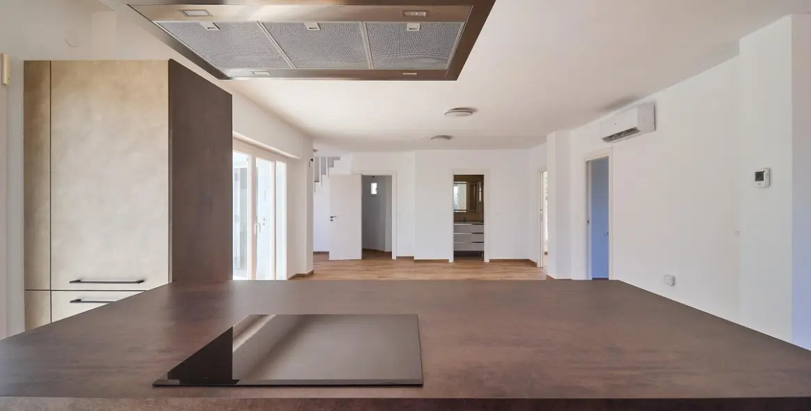 Sale of detached villa in El Faro 11
