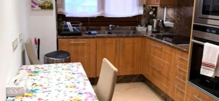 Продажа апартаментов на среднем этаже в Estepona 2