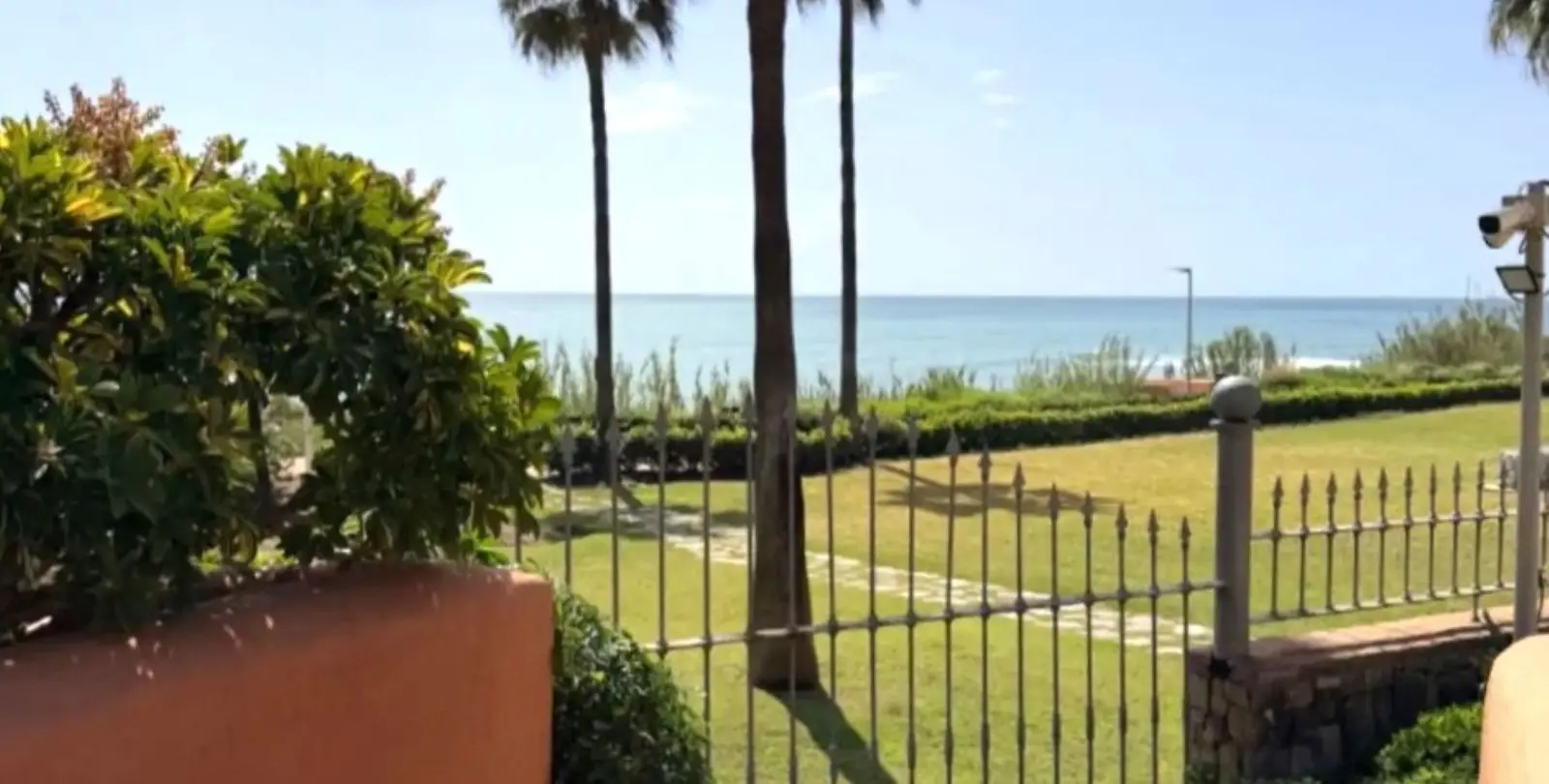 Venta de apartamento en planta baja en Estepona 5