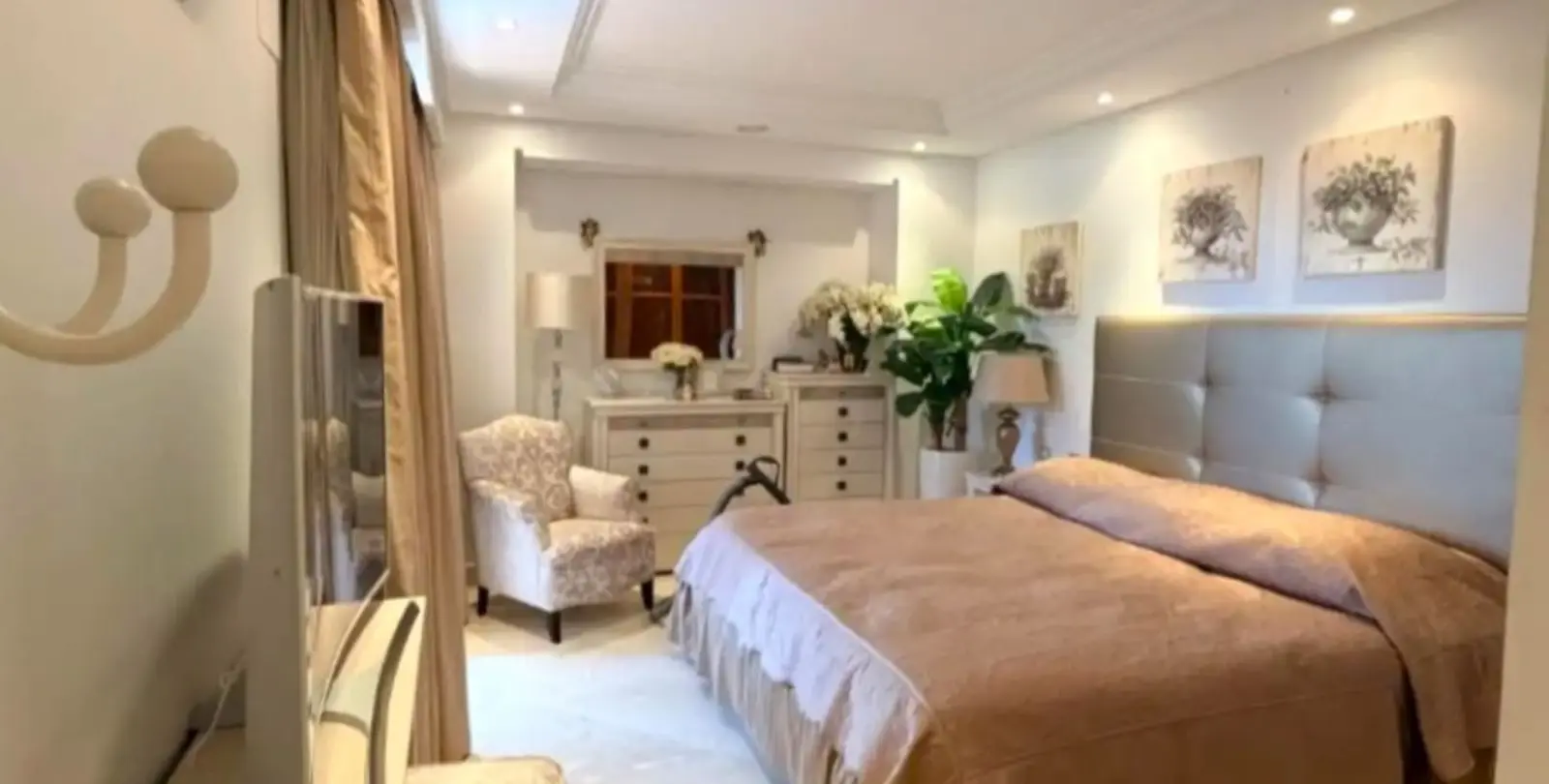 Venta de apartamento en planta baja en Estepona 10