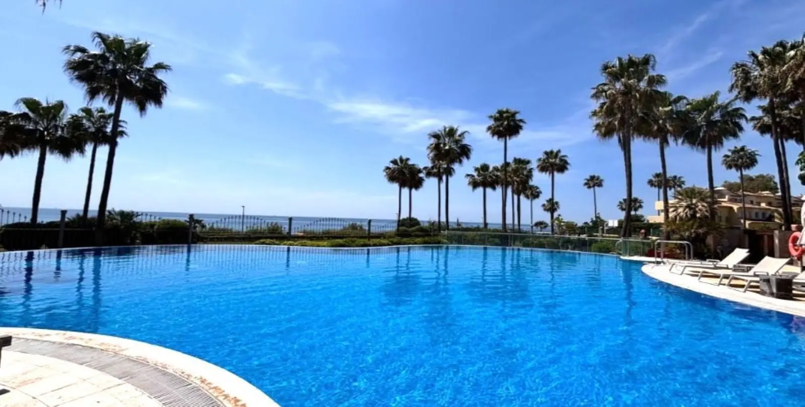 Venta de apartamento en planta baja en Estepona 19