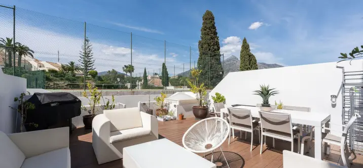 Sale of townhouse in Nueva Andalucía 2
