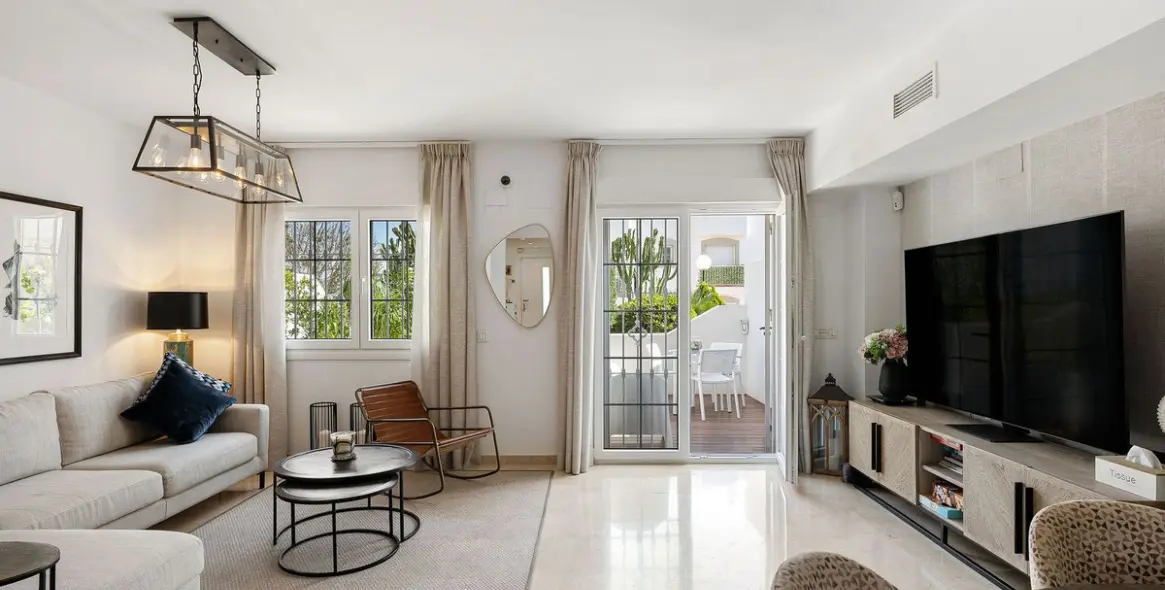 Sale of townhouse in Nueva Andalucía 6