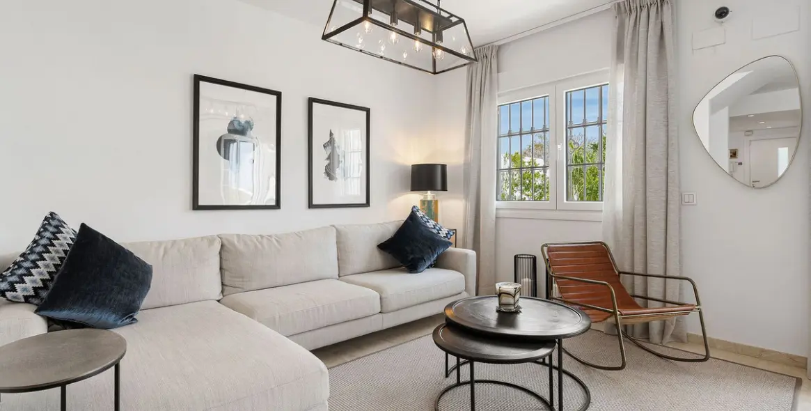Sale of townhouse in Nueva Andalucía 8