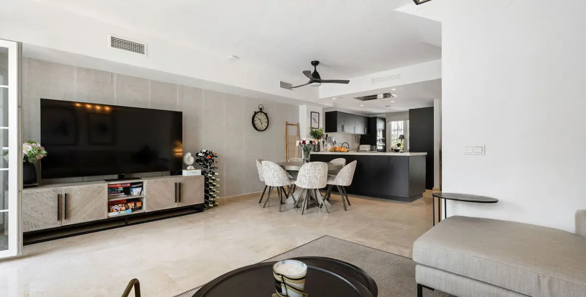 Sale of townhouse in Nueva Andalucía 9