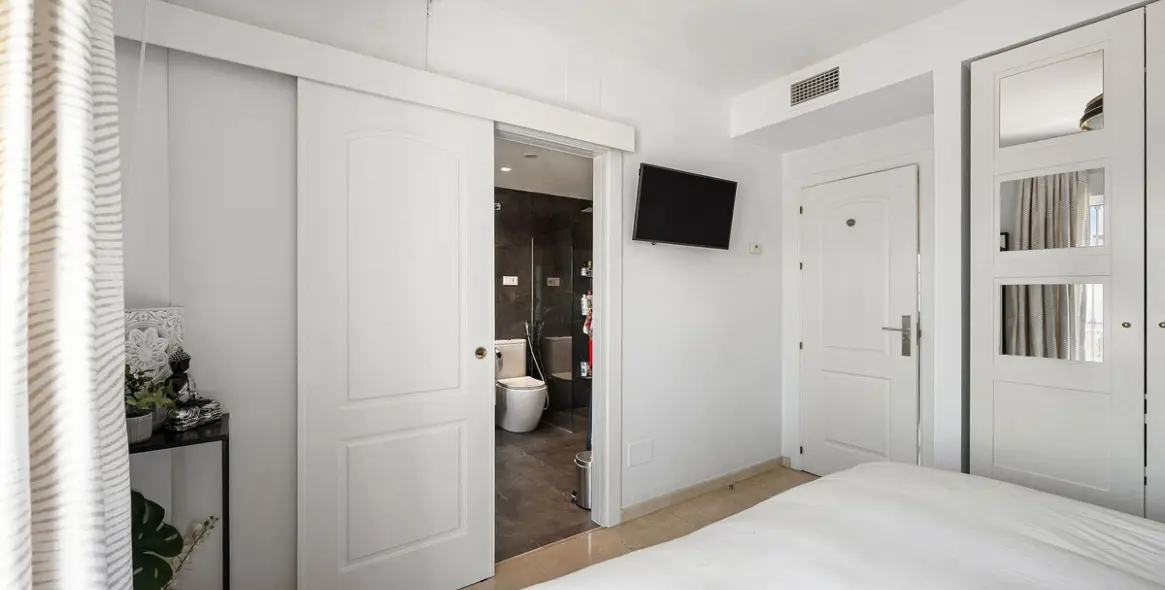Sale of townhouse in Nueva Andalucía 25