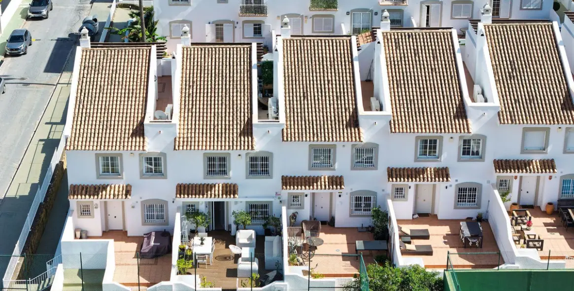 Sale of townhouse in Nueva Andalucía 39