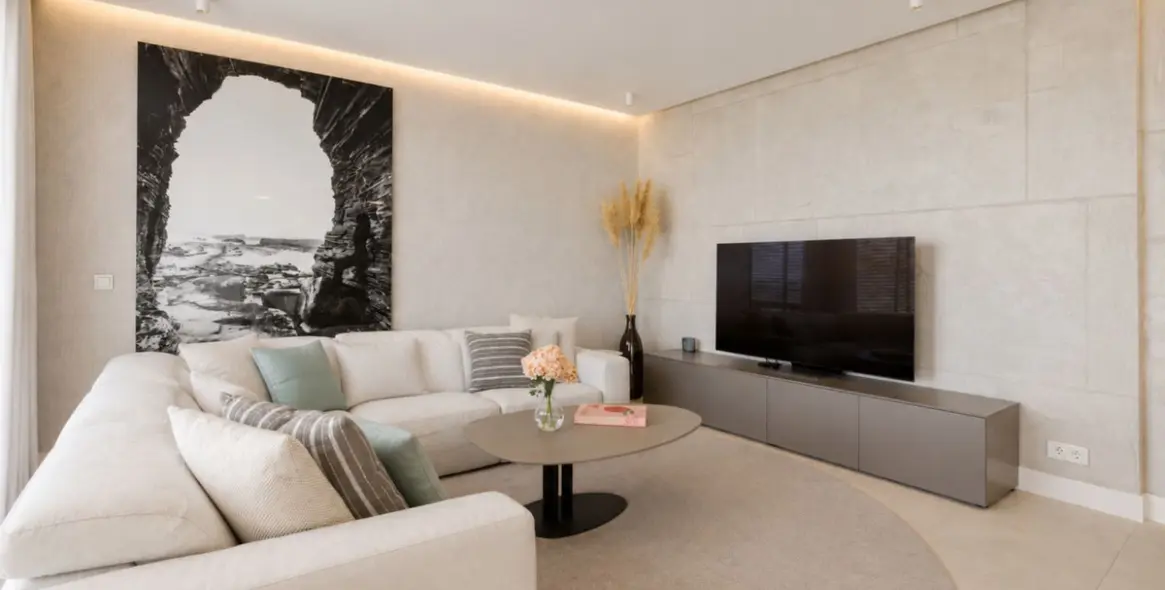 Sale of middle floor apartment in Estepona 4
