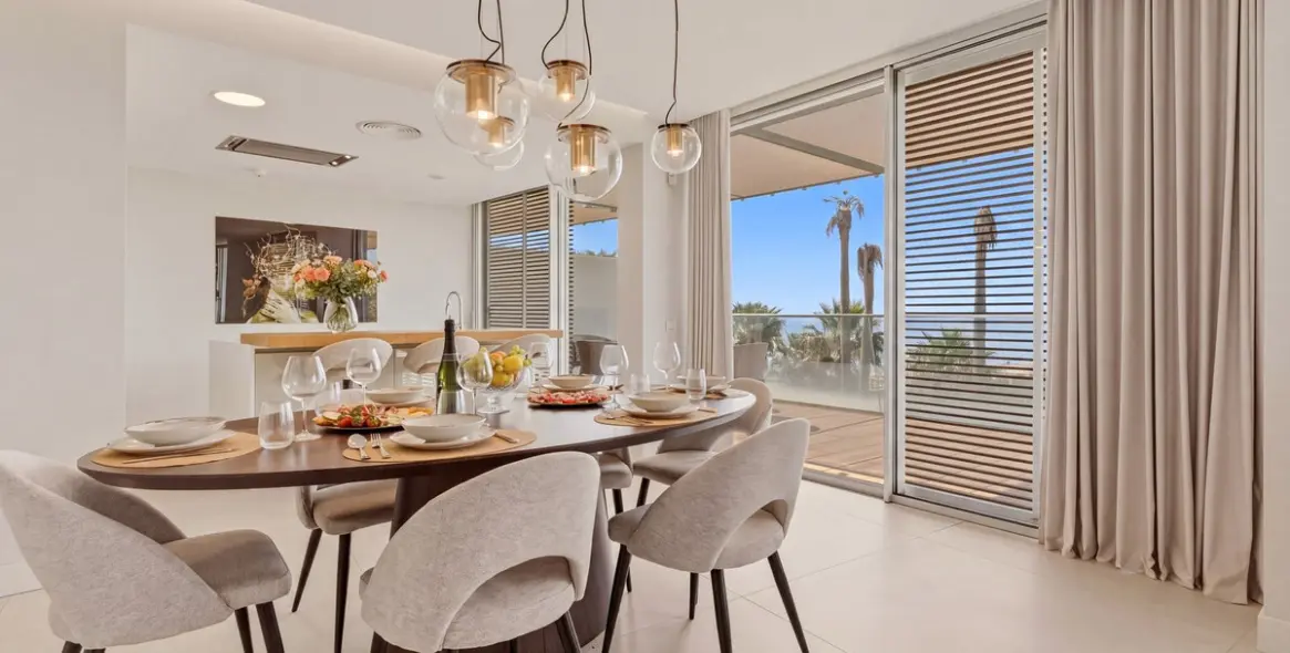 Sale of middle floor apartment in Estepona 5