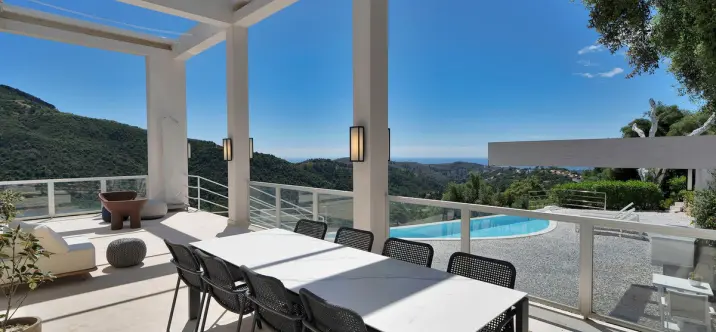 Sale of detached villa in Benahavís 3
