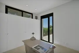 Image 12 thumb