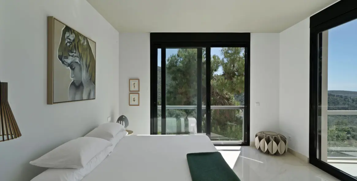 Sale of detached villa in Benahavís 33