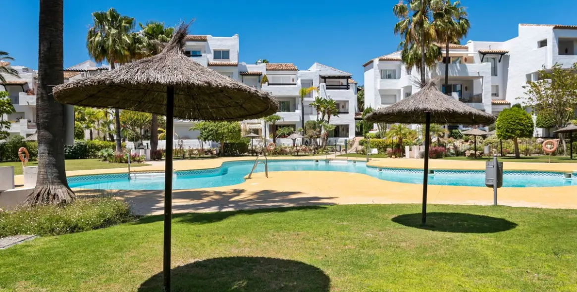 Short-term rent of ground floor apartment in Costalita 2