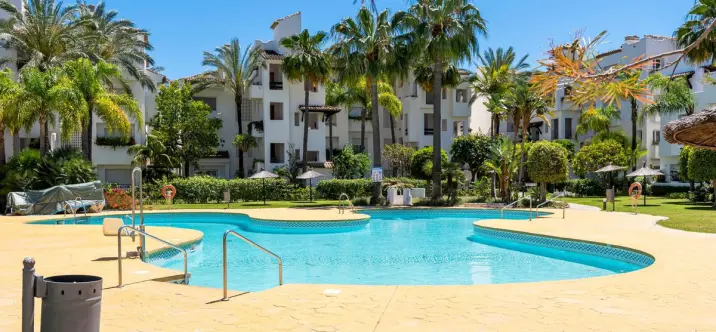 Short-term rent of ground floor apartment in Costalita 2