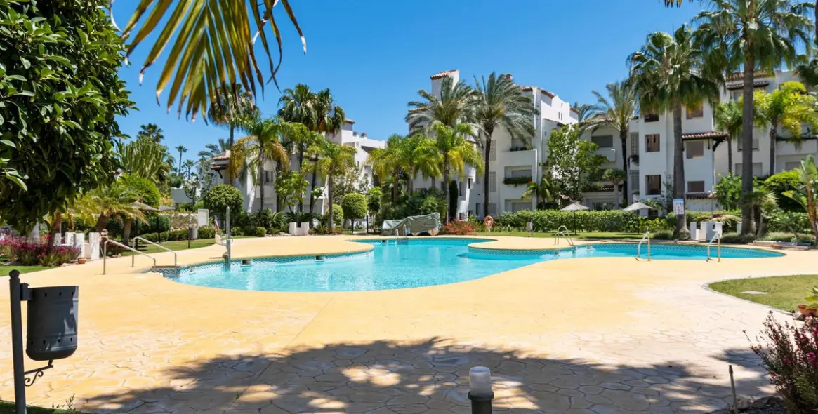 Short-term rent of ground floor apartment in Costalita 4