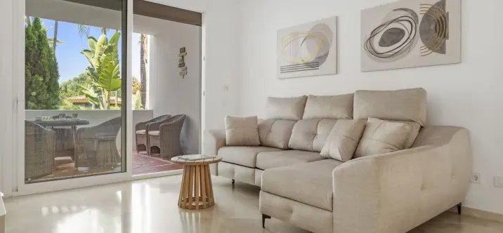 Short-term rent of ground floor apartment in Costalita 4