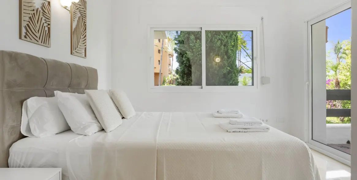 Short-term rent of ground floor apartment in Costalita 15
