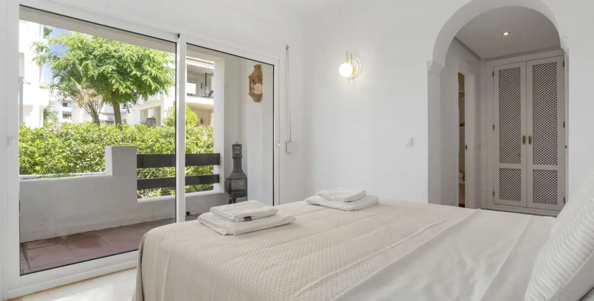 Short-term rent of ground floor apartment in Costalita 16