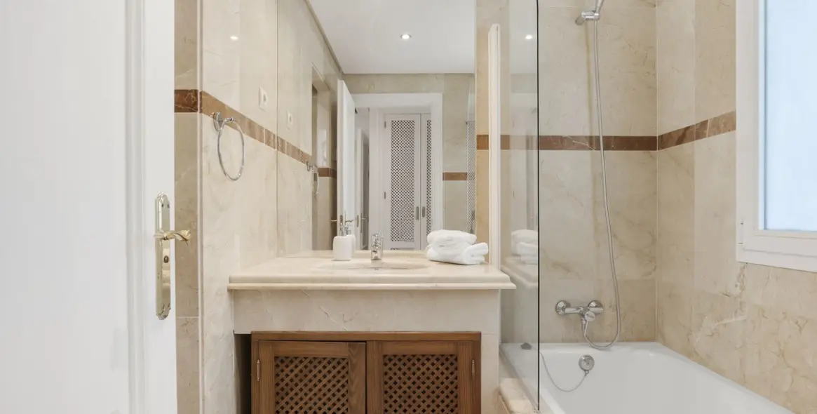 Short-term rent of ground floor apartment in Costalita 19