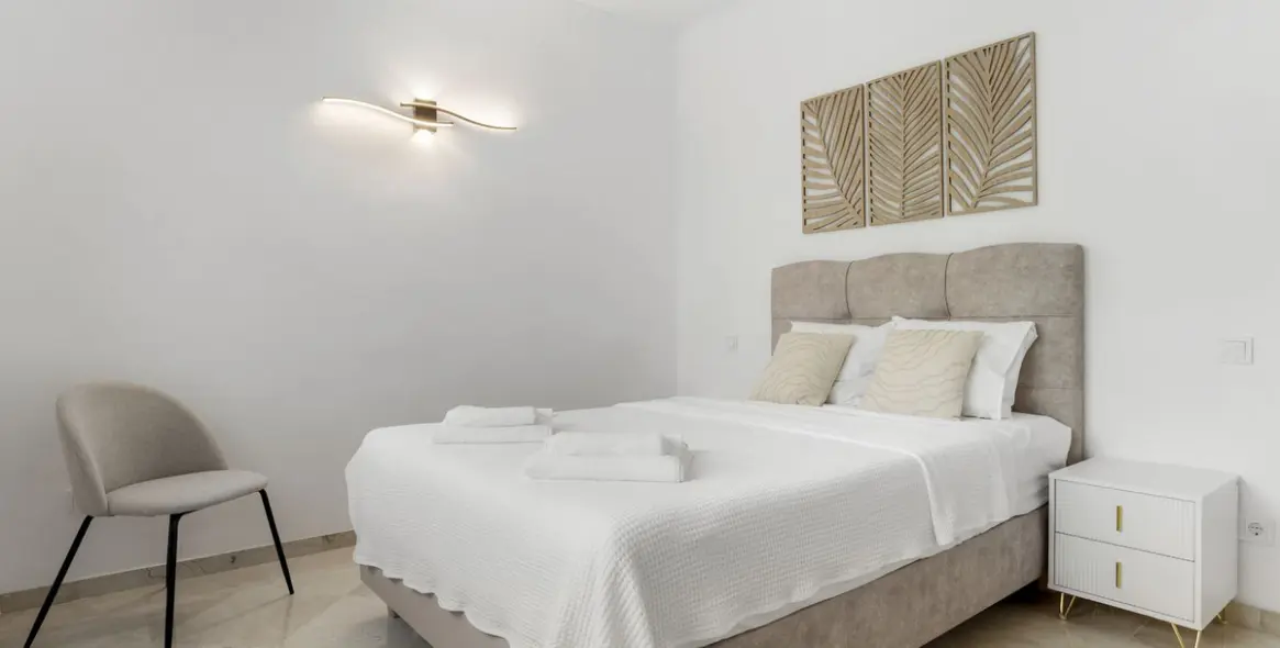 Short-term rent of ground floor apartment in Costalita 25