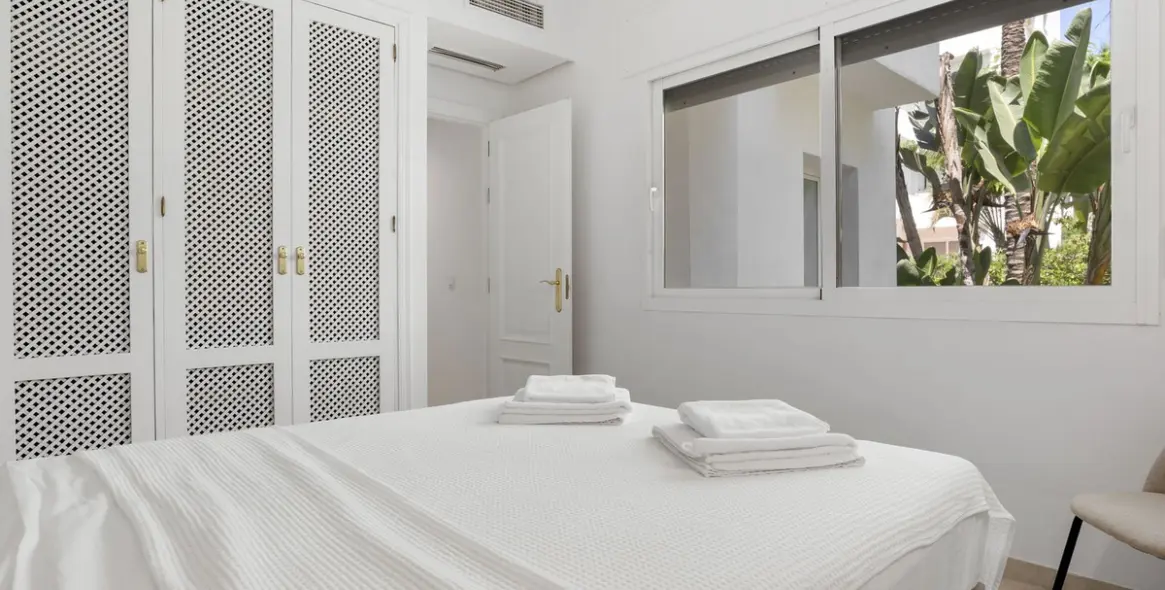Short-term rent of ground floor apartment in Costalita 26