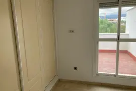 Image 7 thumb