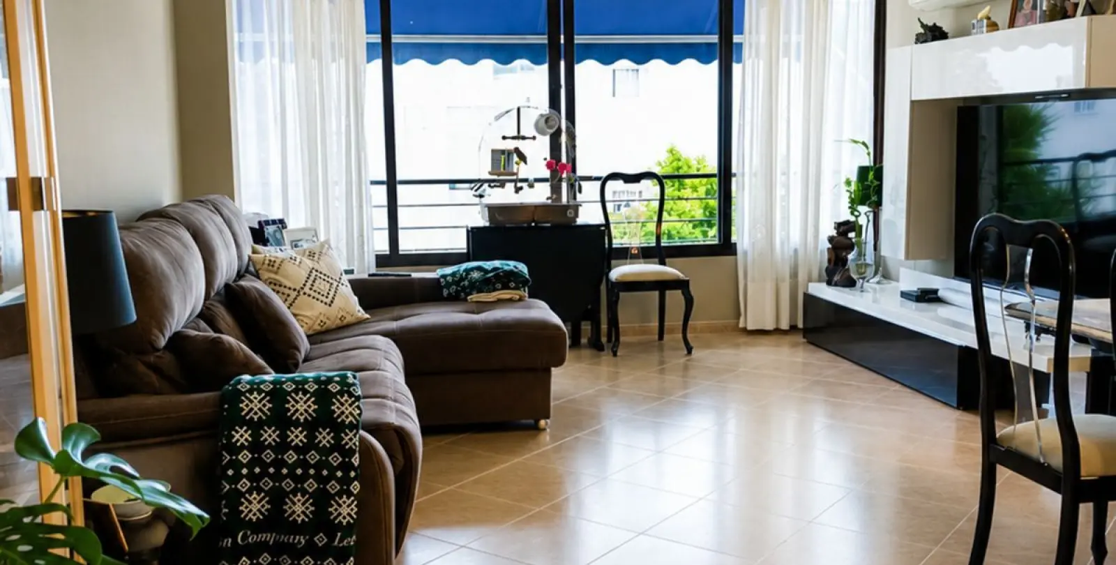 Venta de apartamento en planta media en San Pedro de Alcántara 1