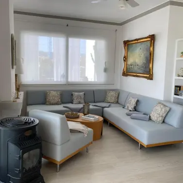 Продажа двухуровневого пентхауса в Estepona
