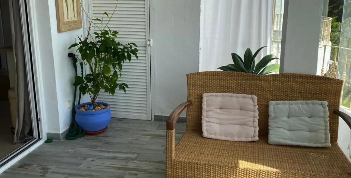 Продажа двухуровневого пентхауса в Estepona 28
