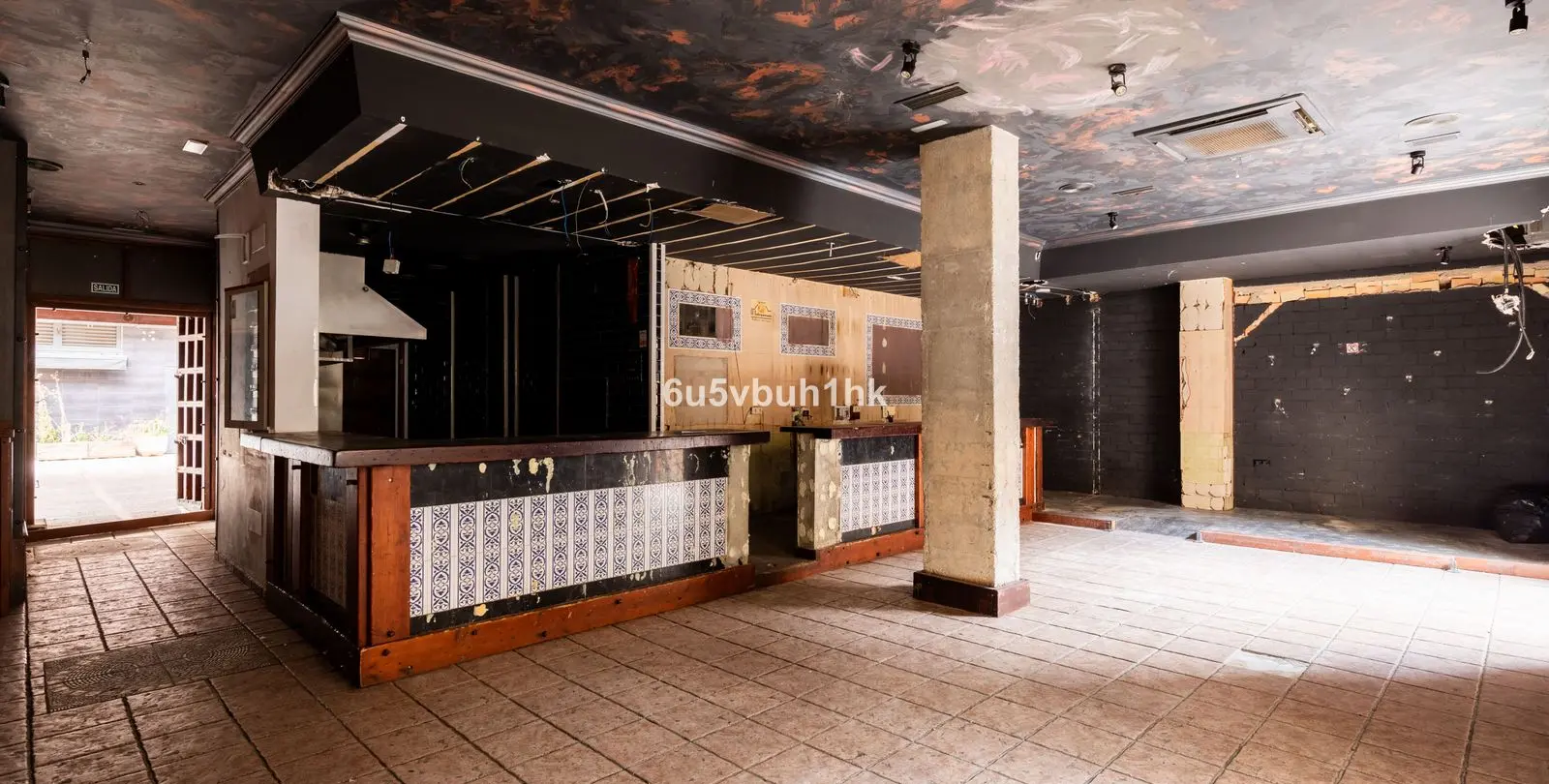 Sale of commercial premises in Fuengirola 4