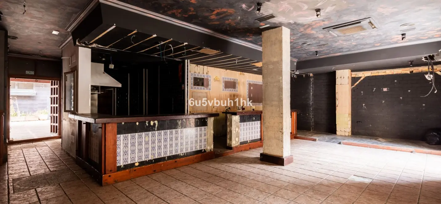 Sale of commercial premises in Fuengirola 3