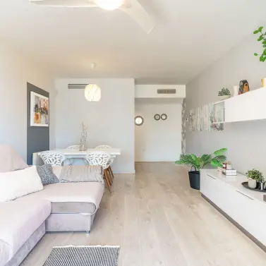 Sale of middle floor apartment in Mijas Golf