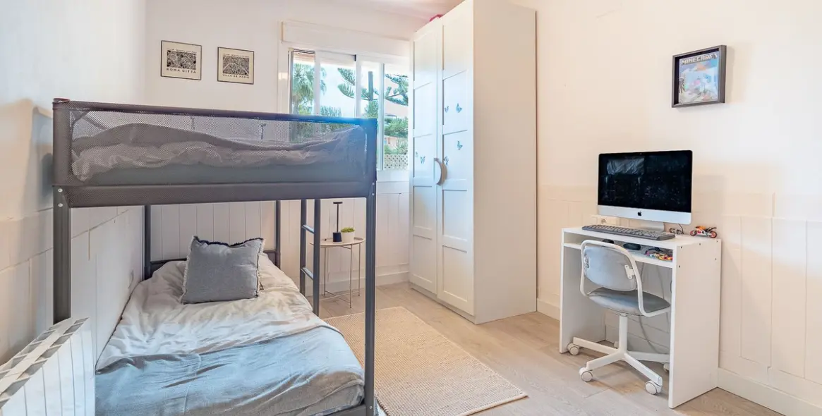 Sale of middle floor apartment in Mijas Golf 7