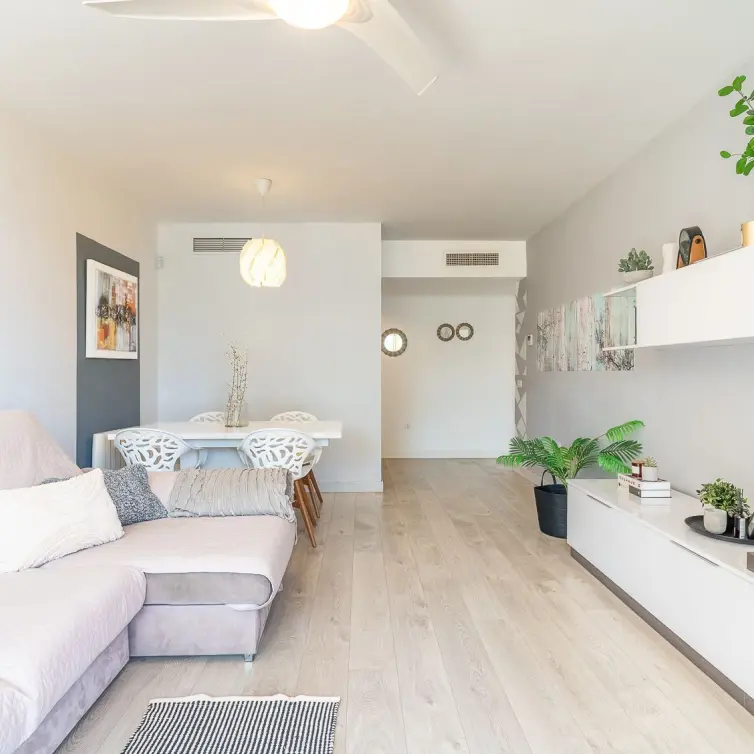 Sale of middle floor apartment in La Cala Hills