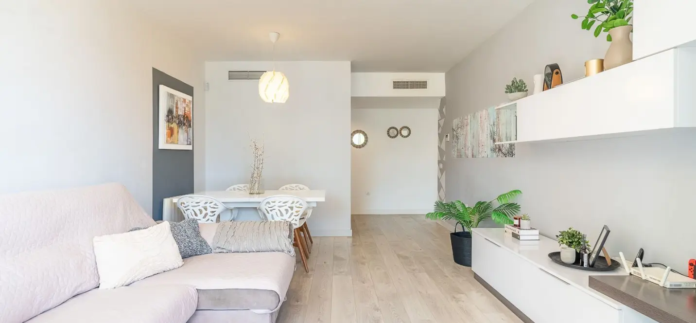 Sale of middle floor apartment in La Cala Hills 1