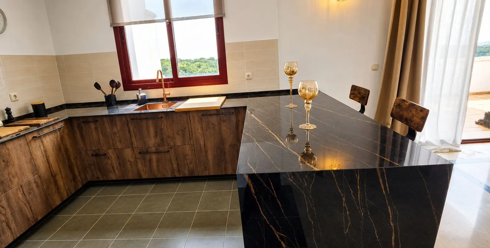 Продажа таунхауса в Casares Playa 30